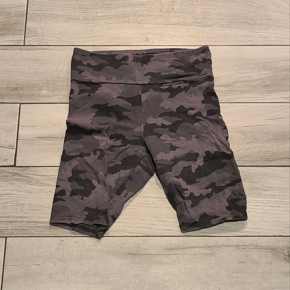 🍁Wild fable camo biker shorts🎠